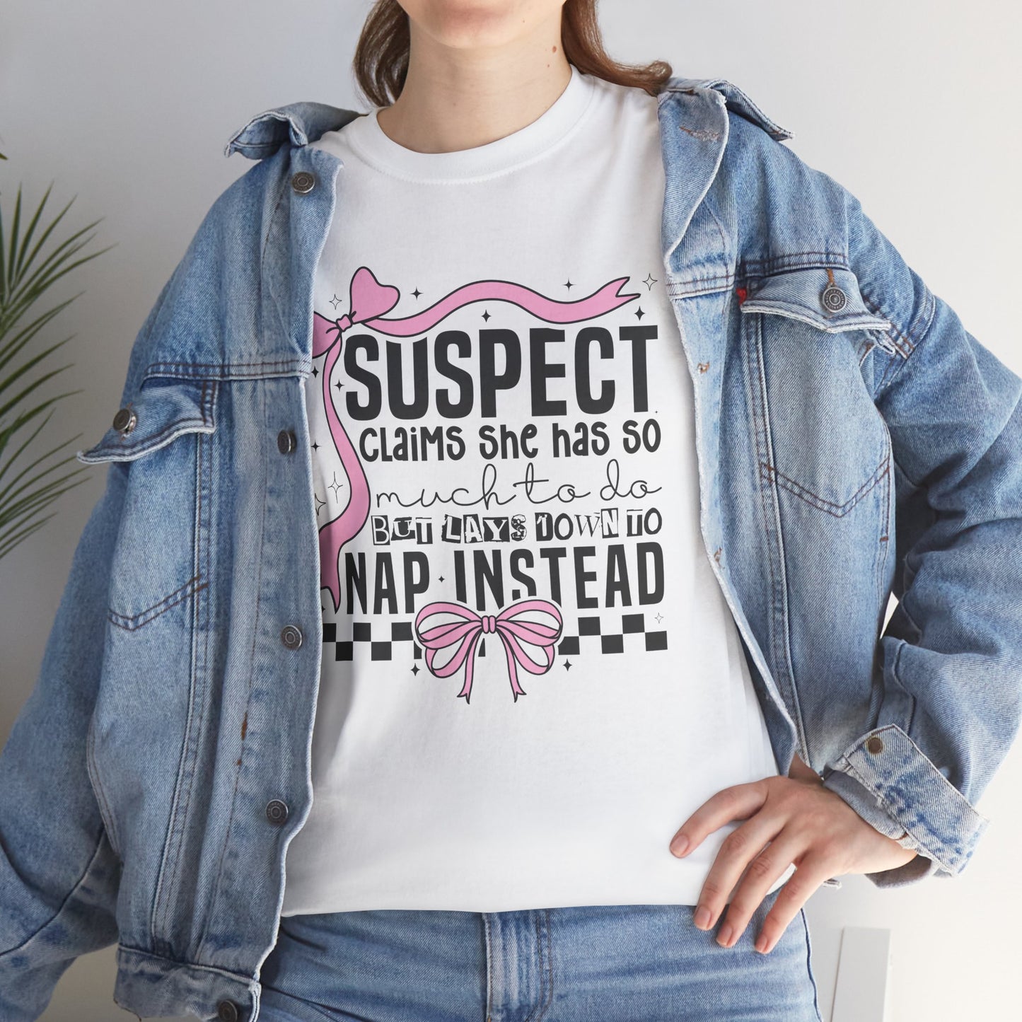 Suspect clams she has so much to do, funny shirt, Tee Shirt, Unisex Gildan Cotton Shirt, Cozy Family Tee