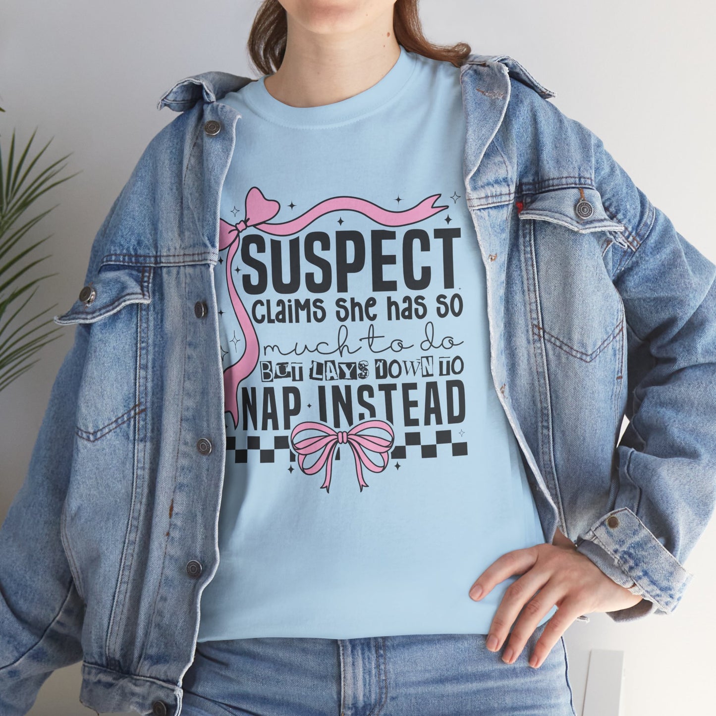 Suspect clams she has so much to do, funny shirt, Tee Shirt, Unisex Gildan Cotton Shirt, Cozy Family Tee