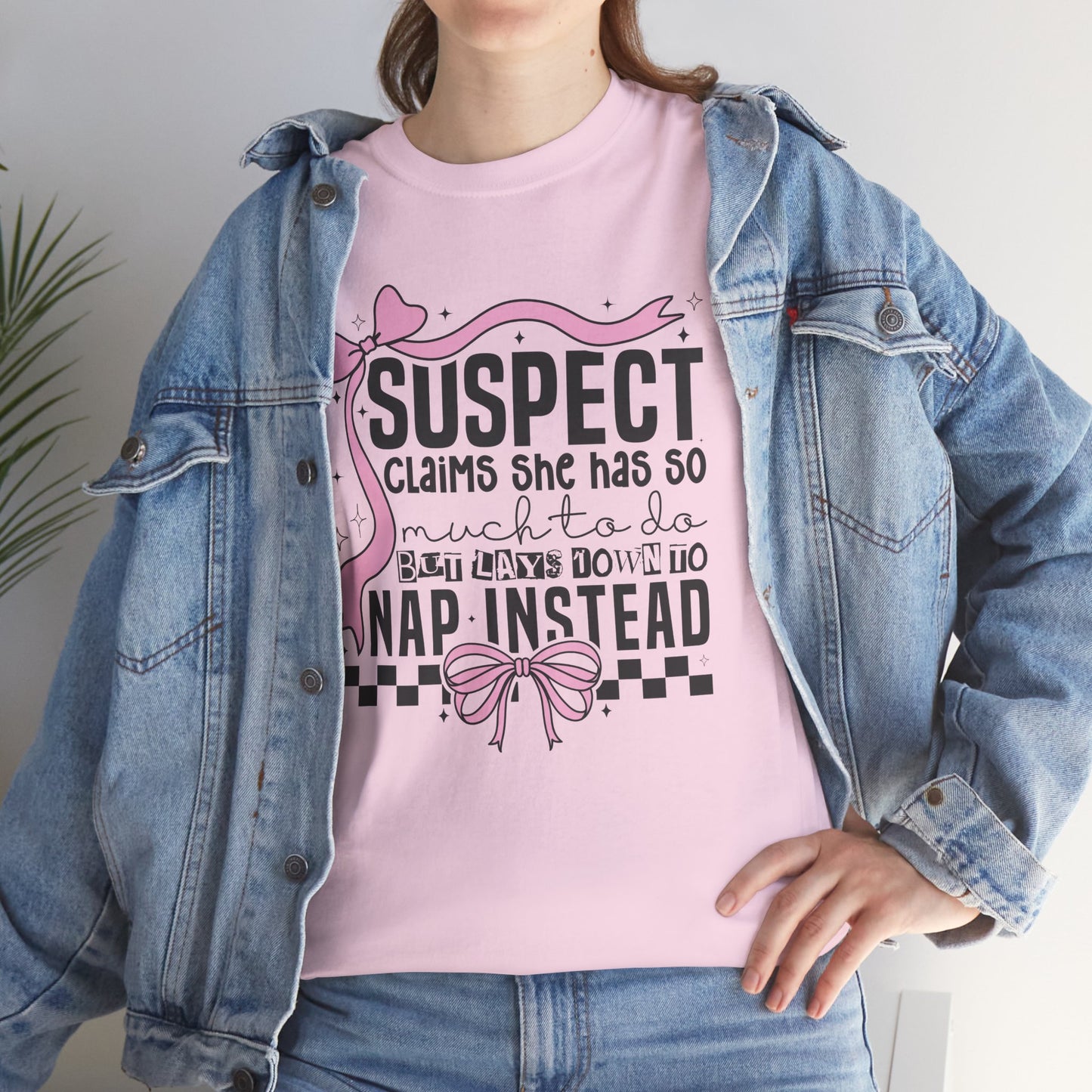 Suspect clams she has so much to do, funny shirt, Tee Shirt, Unisex Gildan Cotton Shirt, Cozy Family Tee