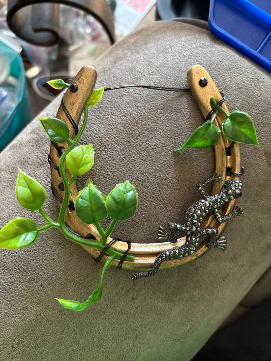 Gecko horseshoe